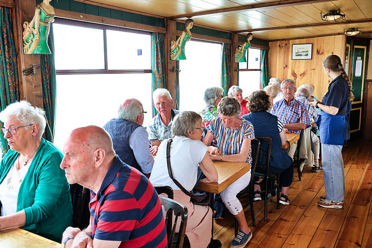 18 mei 2022 - Seniorenuitje-Pannenkoekenboot_031